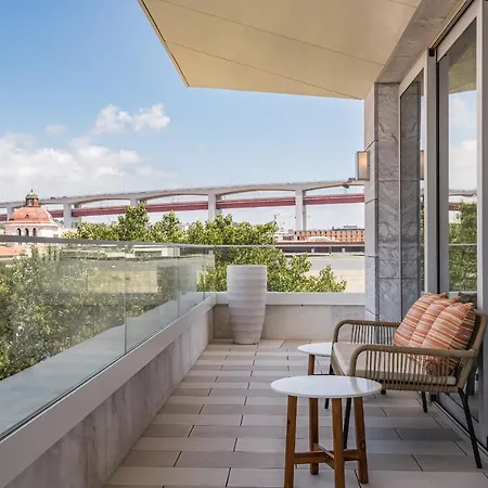 Hyatt Regency Hotel 5*