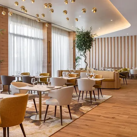 Hyatt Regency Hotel 5*