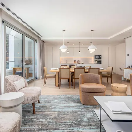 Hyatt Regency 5*