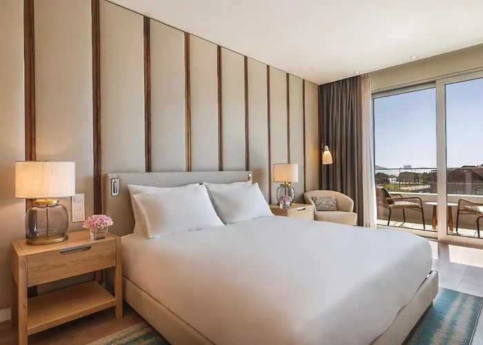 Hyatt Regency Hotel 5*