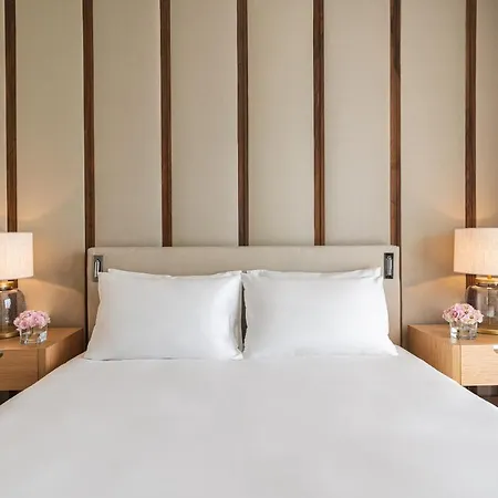 Hyatt Regency Ξενοδοχείο 5*